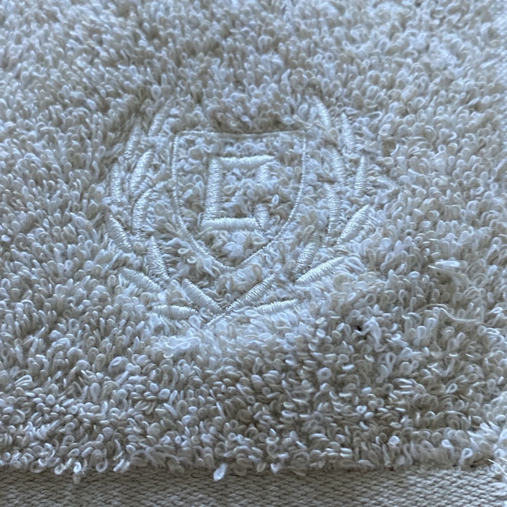 NWOT 2 MONOGRAMMED CHAPS BATH TOWELS - Picture 2 of 3